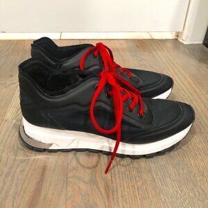 DKNY Black Platinum Sneakers with Red Laces - Size 8.5